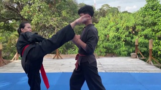 Chintya Candranaya feet photo thumbnail