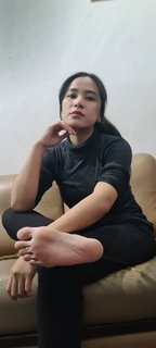 Chintya Candranaya feet photo thumbnail