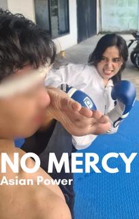 Chintya Candranaya feet photo thumbnail