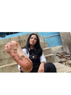 Chintya Candranaya feet photo thumbnail