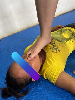 Chintya Candranaya feet photo thumbnail