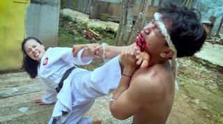 Chintya Candranaya feet photo thumbnail