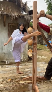 Chintya Candranaya feet photo thumbnail