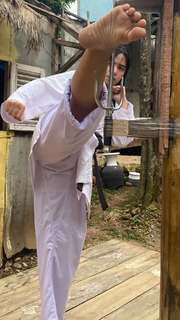 Chintya Candranaya feet photo thumbnail