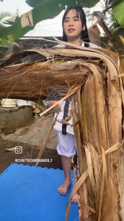 Chintya Candranaya feet photo thumbnail