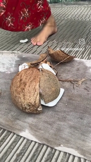 Chintya Candranaya feet photo thumbnail