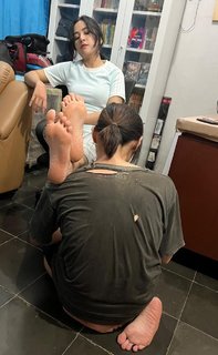 Chintya Candranaya feet photo thumbnail