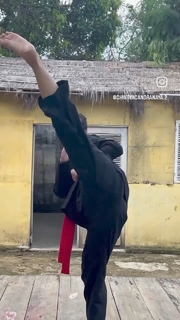 Chintya Candranaya feet photo thumbnail