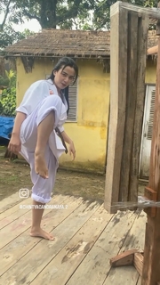 Chintya Candranaya feet photo thumbnail