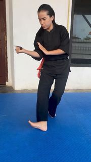 Chintya Candranaya feet photo thumbnail