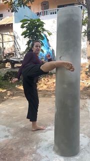 Chintya Candranaya feet photo thumbnail