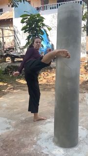 Chintya Candranaya feet photo thumbnail