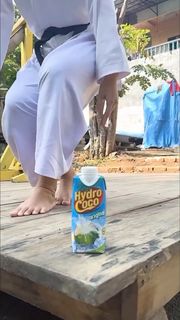 Chintya Candranaya feet photo thumbnail