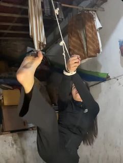 Chintya Candranaya feet photo thumbnail