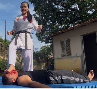 Chintya Candranaya feet photo thumbnail