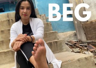 Chintya Candranaya feet photo thumbnail