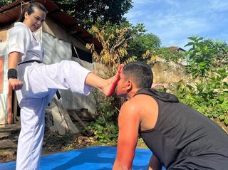 Chintya Candranaya feet photo thumbnail