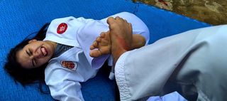 Chintya Candranaya feet photo thumbnail