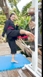 Chintya Candranaya feet photo 17
