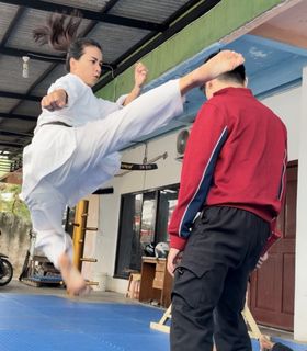 Chintya Candranaya feet photo 11