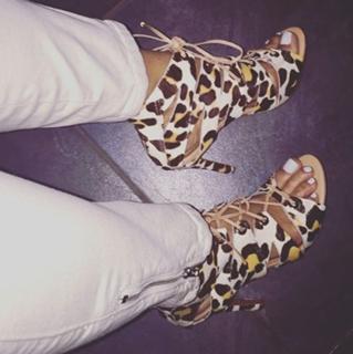 Chiquinquirá Delgado feet photo thumbnail