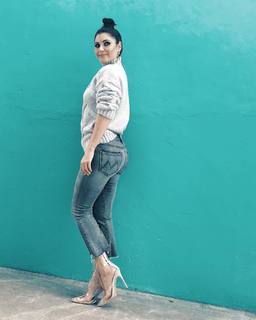 Chiquinquirá Delgado feet photo thumbnail