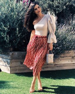 Chiquinquirá Delgado feet photo thumbnail