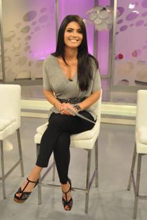 Chiquinquirá Delgado feet photo thumbnail