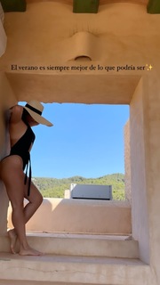 Chiquinquirá Delgado feet photo thumbnail