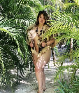 Chiquis Rivera feet photo 5