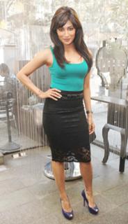 Chitrangada Singh feet photo thumbnail