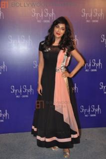 Chitrangada Singh feet photo thumbnail