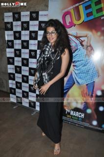 Chitrangada Singh feet photo thumbnail