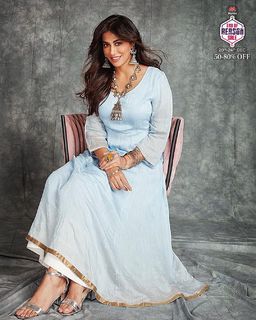 Chitrangada Singh feet photo thumbnail