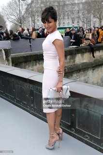 Chitrangada Singh feet photo thumbnail