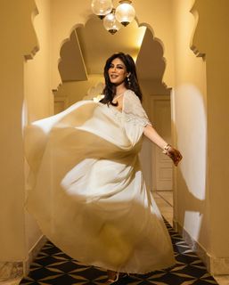 Chitrangada Singh feet photo thumbnail