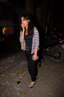 Chitrangada Singh feet photo thumbnail