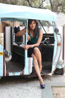 Chitrangada Singh feet photo thumbnail