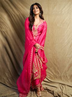 Chitrangada Singh feet photo 1