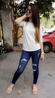 Chitranshi Dhyani feet photo 2