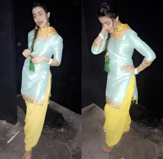 Chitranshi Dhyani feet photo 12