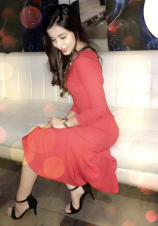 Chitranshi Dhyani feet photo 10