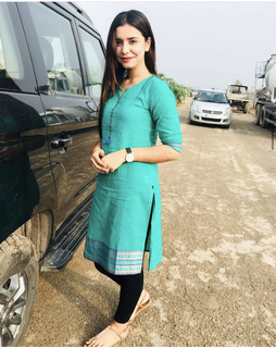 Chitranshi Dhyani feet photo 11
