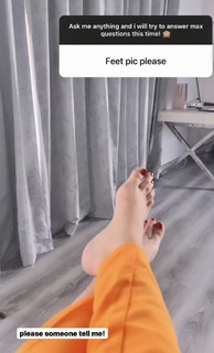 Chitranshi Dhyani feet photo 7