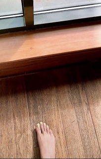 Chitranshi Dhyani feet photo 4