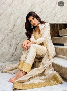 Chitranshi Dhyani feet photo 4