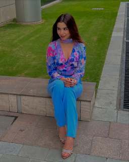 Chitranshi Dhyani feet photo 2