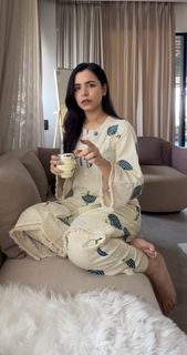 Chitranshi Dhyani feet photo 12