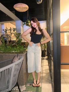 Chitranshi Dhyani feet photo 19