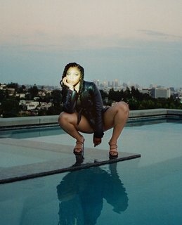 Chloe Bailey feet photo thumbnail